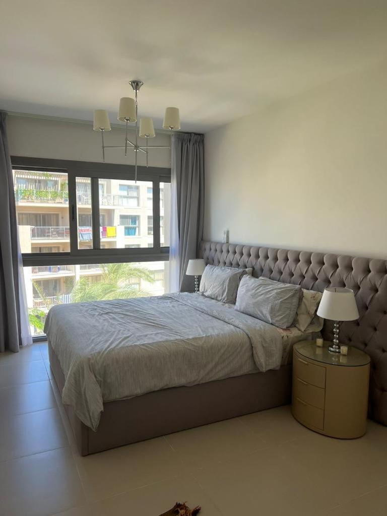شقه بالدور الاول بالتجمع الاول Apartment