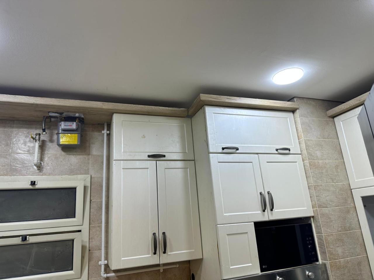 Apartment شقه بالدور الاول بالتجمع الاول Cairo