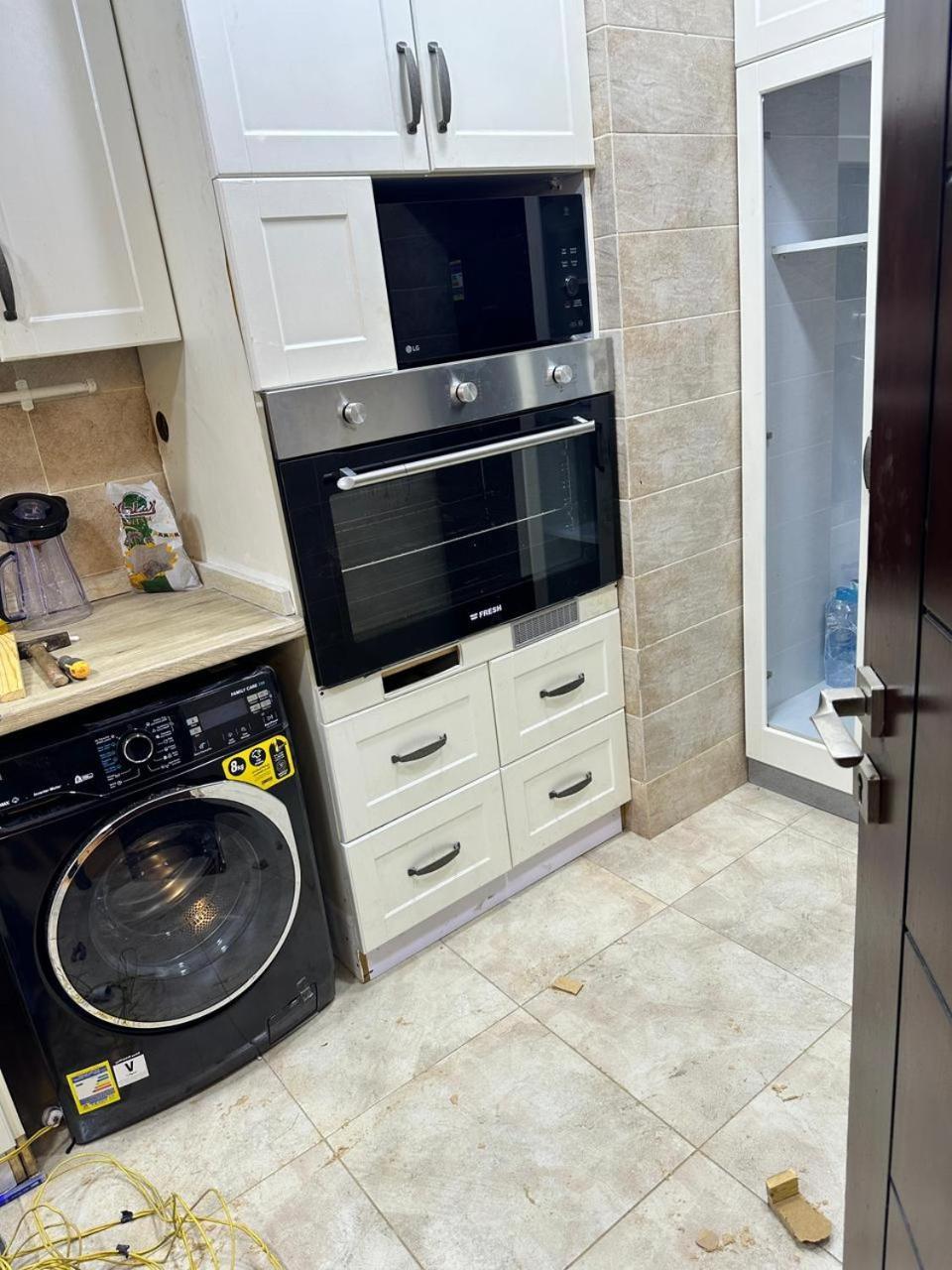 شقه بالدور الاول بالتجمع الاول Apartment